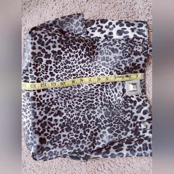 Kenneth Cole Black and White animal print tote - Picture 3 of 6